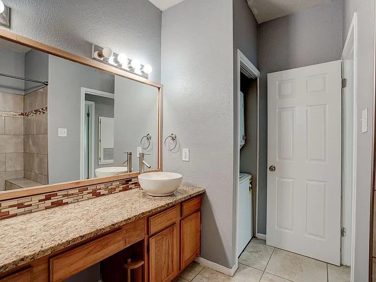 2450 Wickersham Ln #1303 — Photo 17