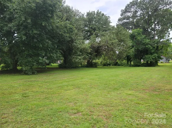 2401 Malotte Ln, Gastonia, NC 28054