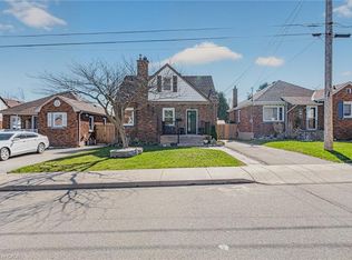 43 Woodbridge Rd, Hamilton, ON