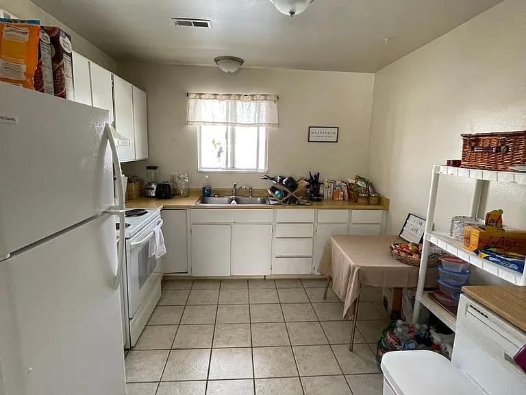 627 N 600 W #11 — Photo 3