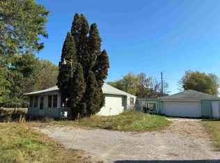 1671 S River Rd, Saginaw, MI 48609