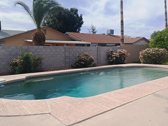 2nd image of 4924 W Saguaro Dr