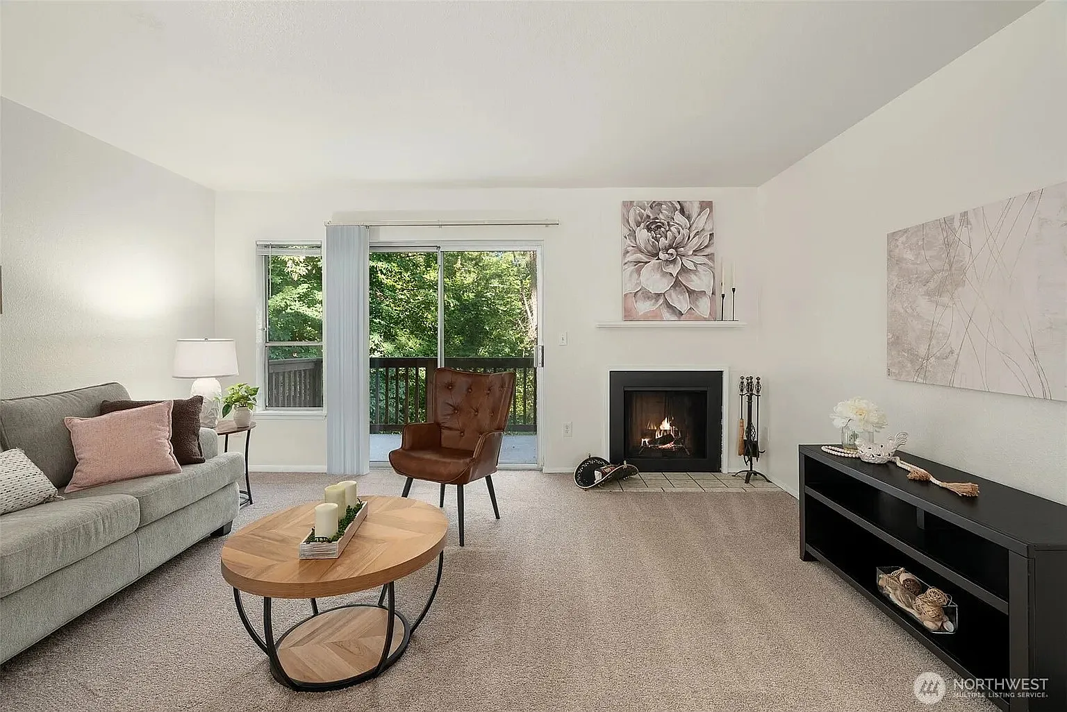 2 bed, 2.5 bath, 1092 sqft, $1,750 — Photo 1