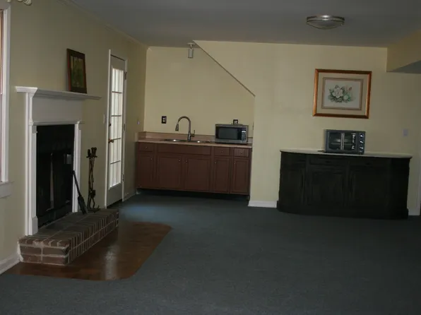 10013 Bayreuth Dr SE, Huntsville, AL 35803