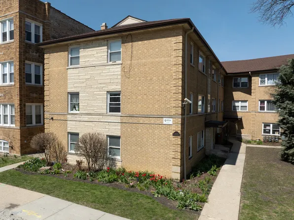 4454 W Gunnison St #1C, Chicago, IL 60630