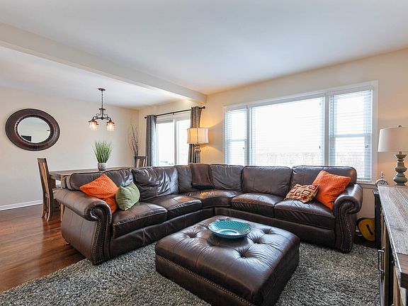 Living Room / Dining Room