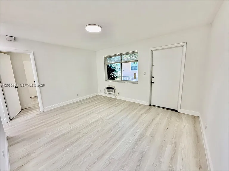 2417 NW 20th St #1 — Photo 3