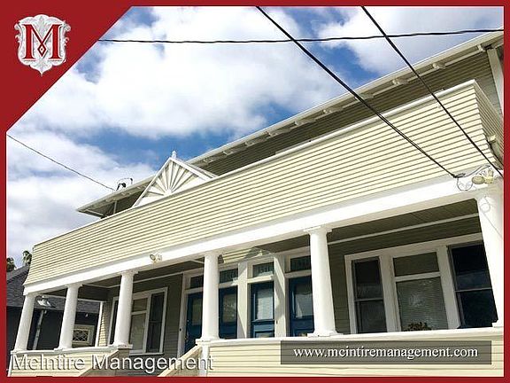 2nd image of 1343 Calumet Ave