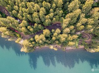 118 N Cushman Ridge Dr, Hoodsport, WA 98548