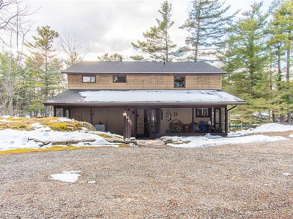 3rd image of 36455 Nolan Rd