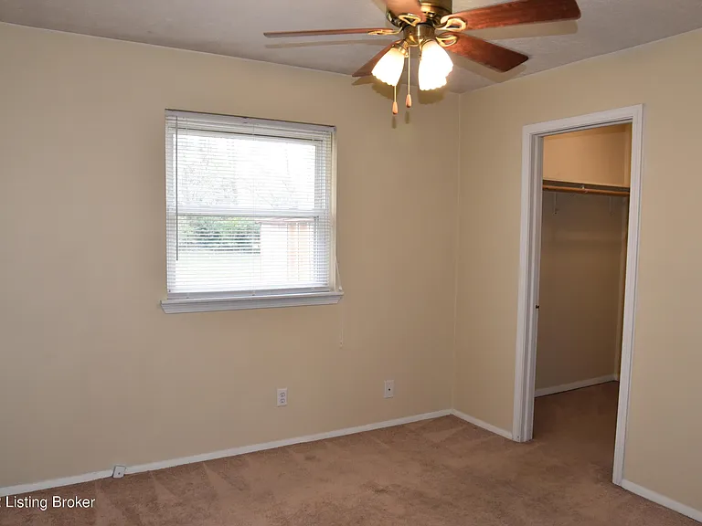 11408 Center Hill Ct — Photo 14