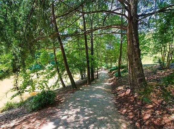 5th image of 6014 Old Providence Ln