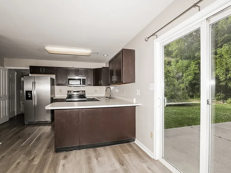 18864 Prairie Crossing Dr — Photo 7