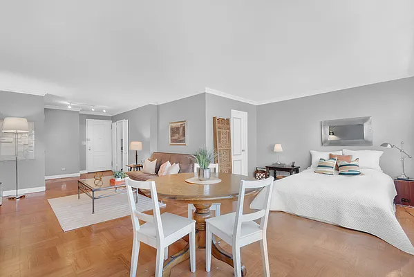 Sold by Corcoran | media 2