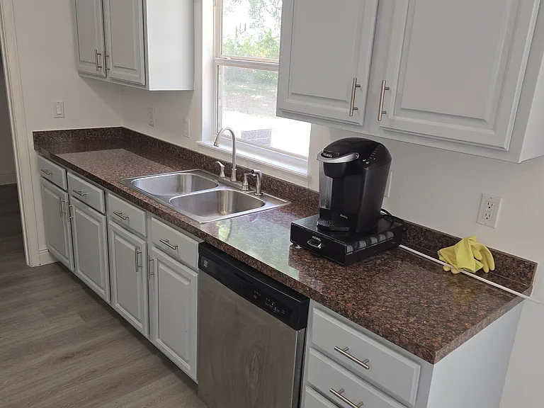 1212 Bahia Ave — Photo 7