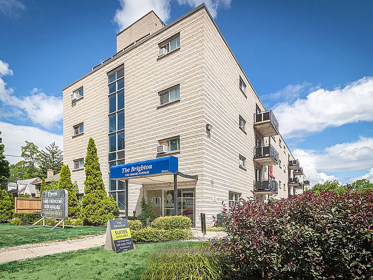 102 Grand Ave — Photo 19