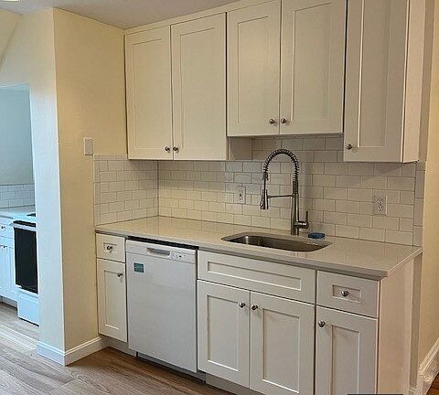 2nd image of 52 Brainerd Rd #3