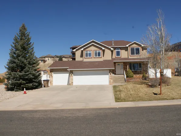 3407 Mammoth Ct, Laramie, WY 82072