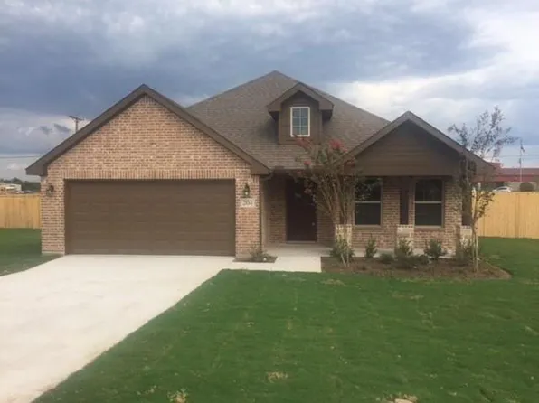 204 Frio St, Bells, TX 75414