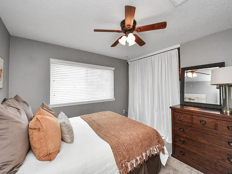 22638 Powell House Ln — Photo 20