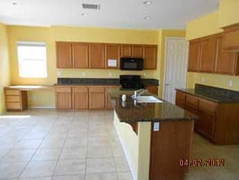 3rd image of 10963 Mesa Linda St