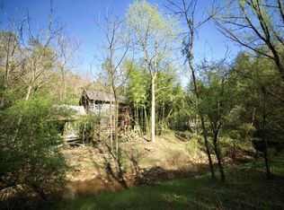 3645 Rutrough Rd, Roanoke, VA 24014