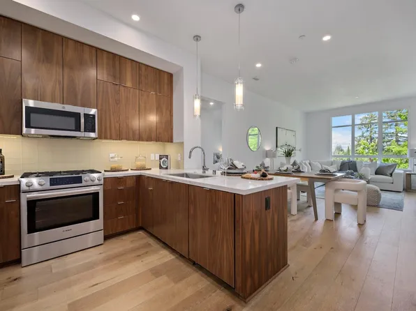 1101 W El Camino Real Unit 411, Mountain View, CA 94040
