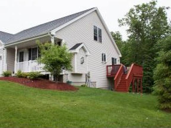 Walkout to deck area