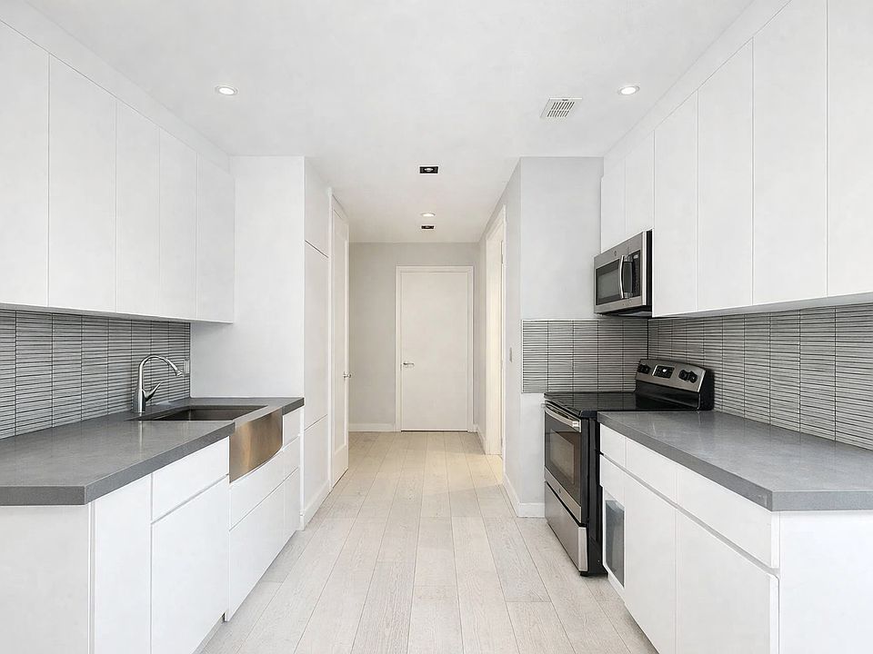 1st image of 325 E 5th St APT F3