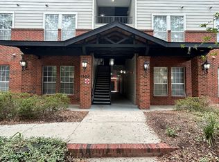 1142 SW 9th Rd APT 203, Gainesville, FL 32601