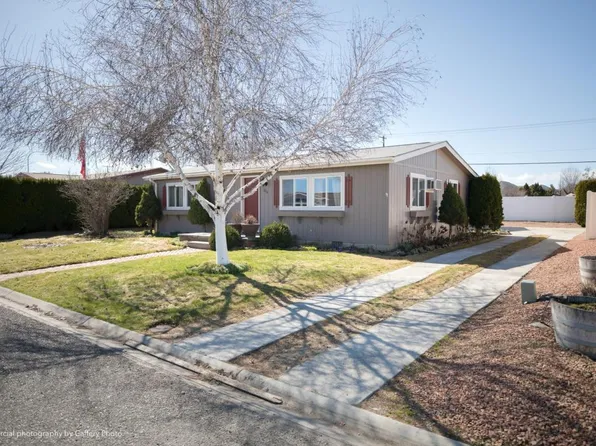 1814 S 71st Ave, Yakima, WA 98908