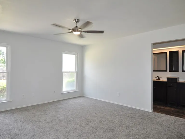 205 Juniper Dr — Photo 10