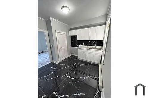 74 Saratoga Ave Photo 1