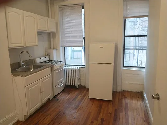 Rented by High Line NYC Realty Group | media 1