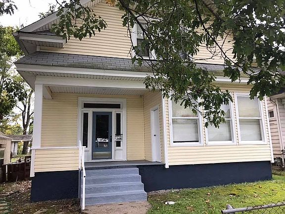4th image of 2805 2nd Ave