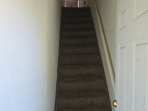 2nd image of 114 Elk St #114ELKUNIT2