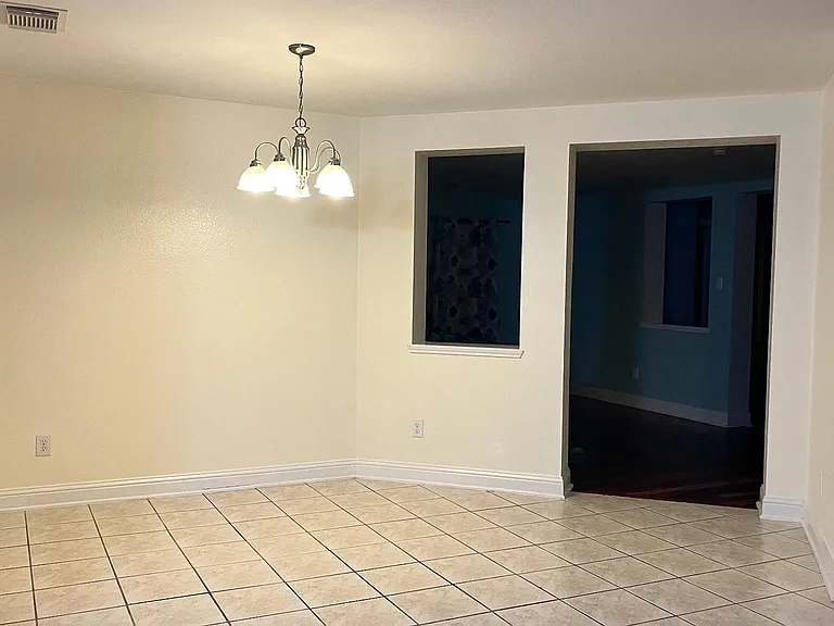 7911 Forest Stone St — Photo 16