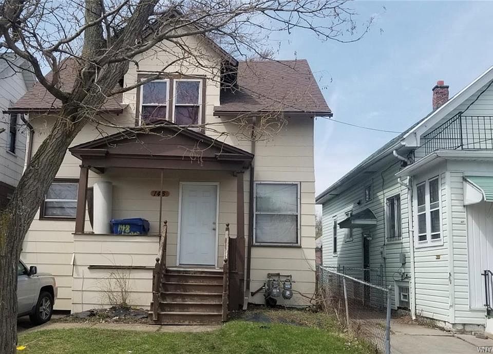 1st image of 148 Harriet Ave