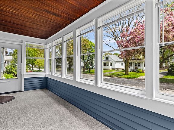3rd image of 329 Marion St