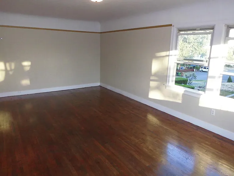 Big living room with River Views!