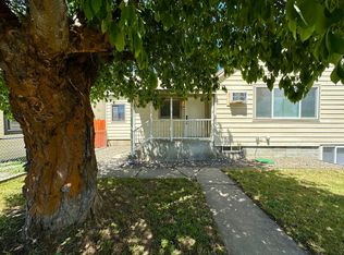 403 E 3rd St, Cle Elum, WA 98922