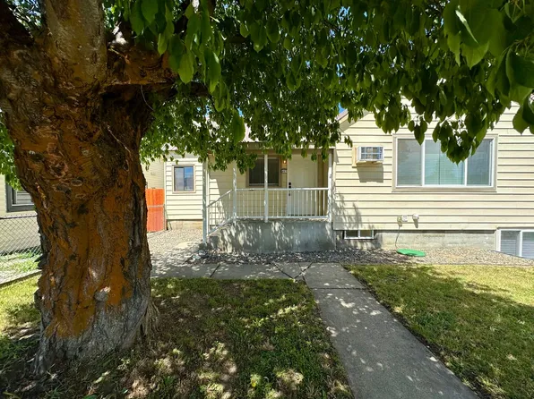 403 E 3rd St, Cle Elum, WA 98922