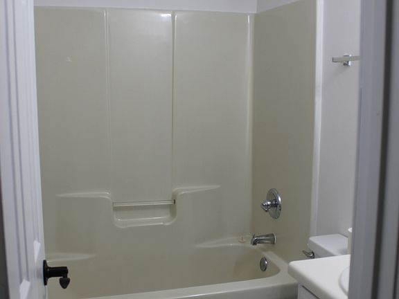5th image of 145 Hidden Timber Ct