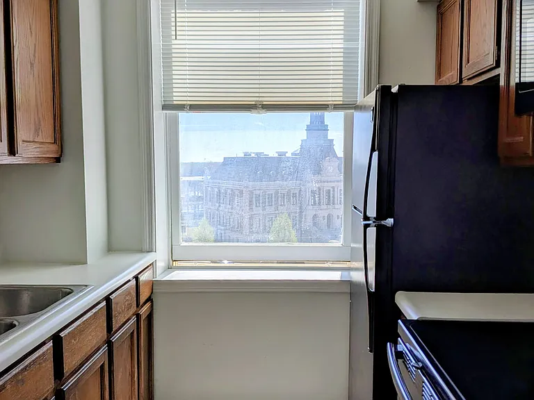 123 N Locust St #2 — Photo 8