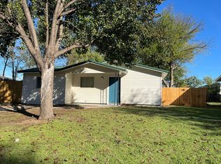 404 NW Greenmeadow Dr, Lawton, OK 73507