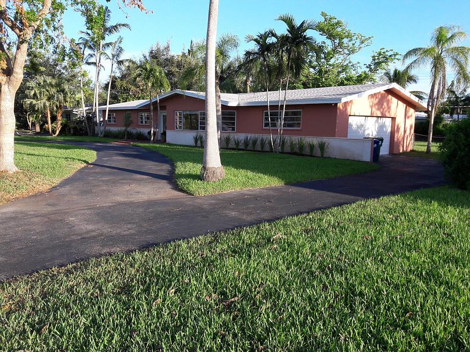 1st image of 8420 SW 142nd St