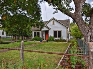 815 Clay St, Kerrville, TX 78028