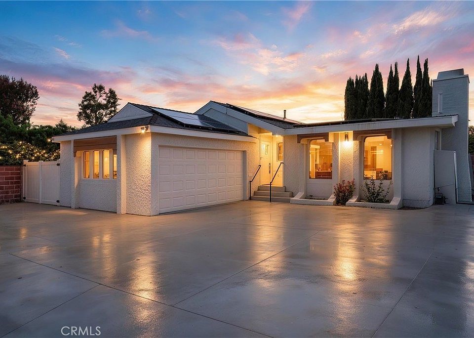 1st image of 6246 Fallbrook Ave