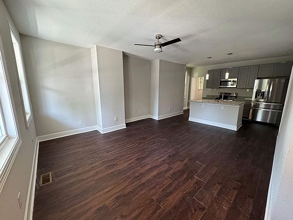 2nd image of 880 Johnson Ave