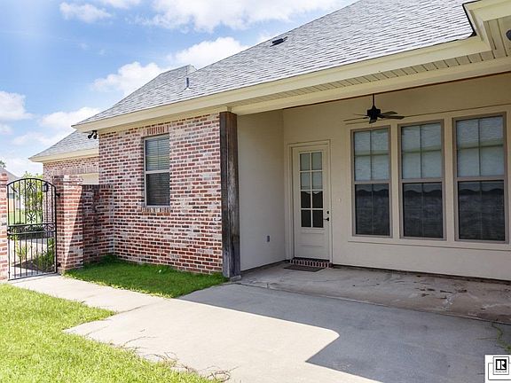 3rd image of 2814 Carondelet Ln